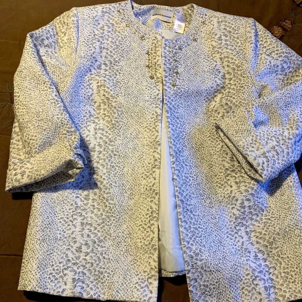 Sz 10 Alfred Dunner White Bead Blazer